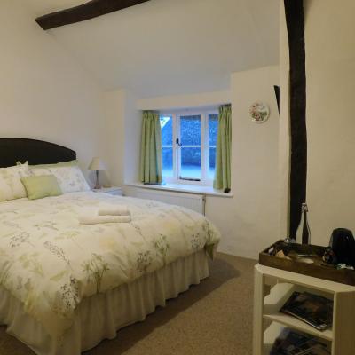 Standard double room with ensuite